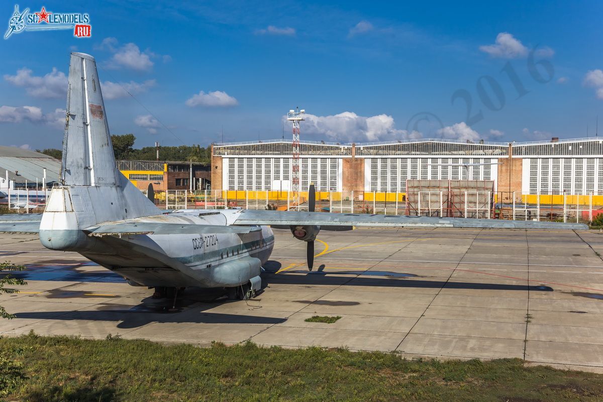 An-8_RA-27204_77.jpg