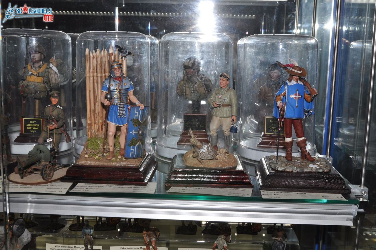 Club-TM_Fantasy_Figures_11.jpg