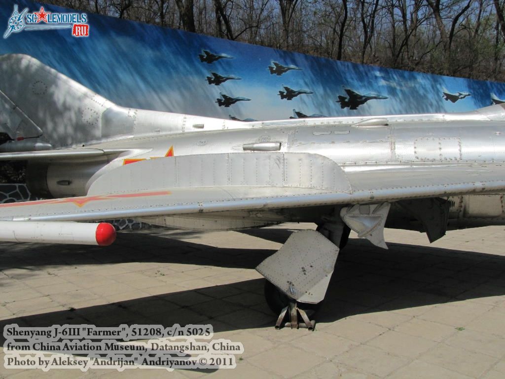 J-6III_0010.jpg