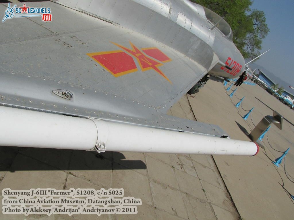 J-6III_0014.jpg