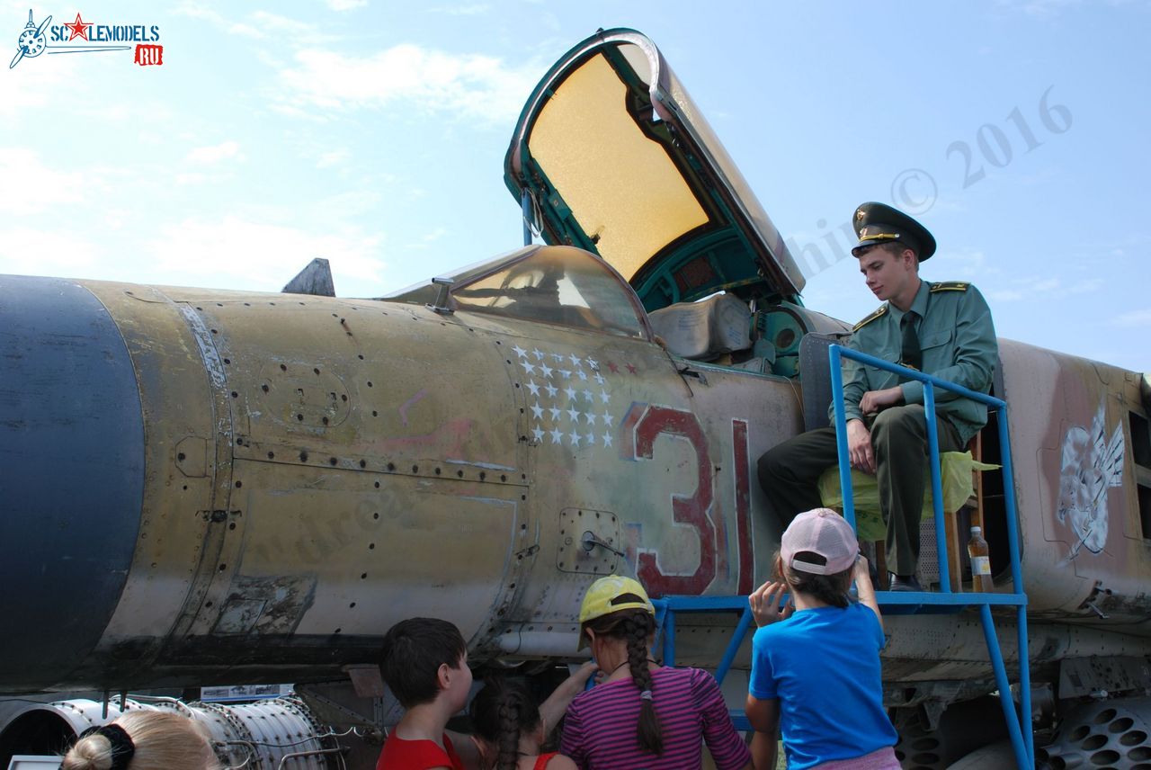 Taganrog_Aviation_Museum_12.jpg