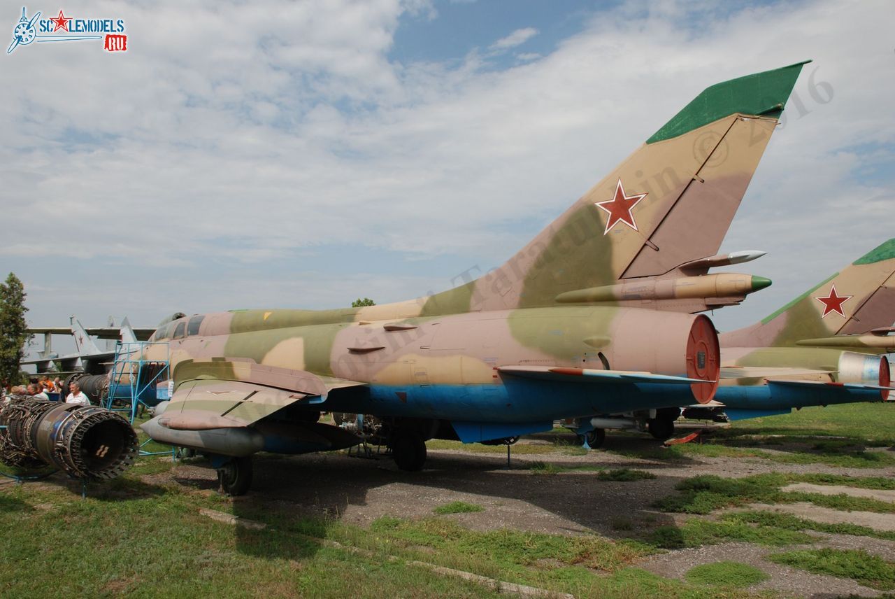 Taganrog_Aviation_Museum_25.jpg
