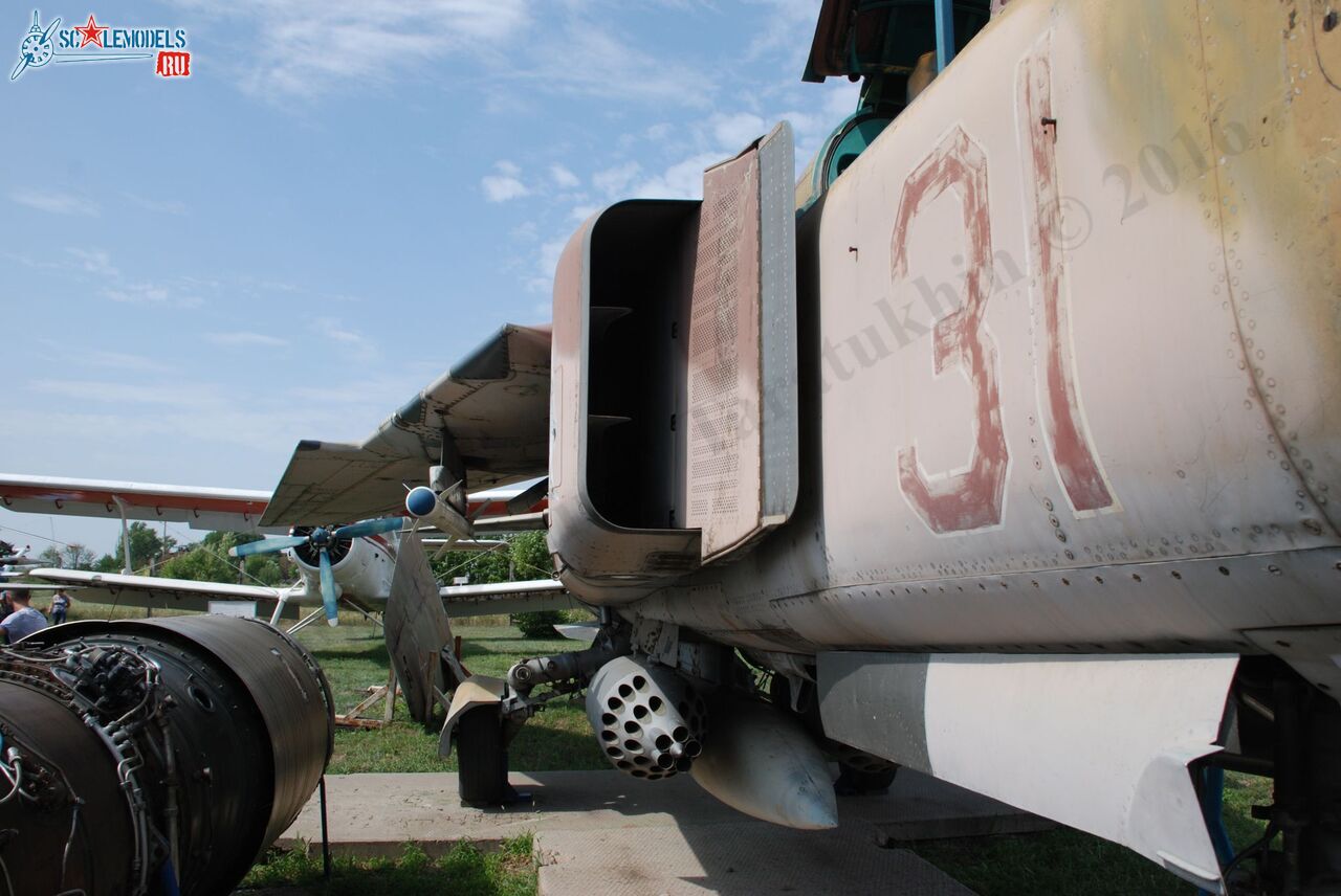 Taganrog_Aviation_Museum_6.jpg