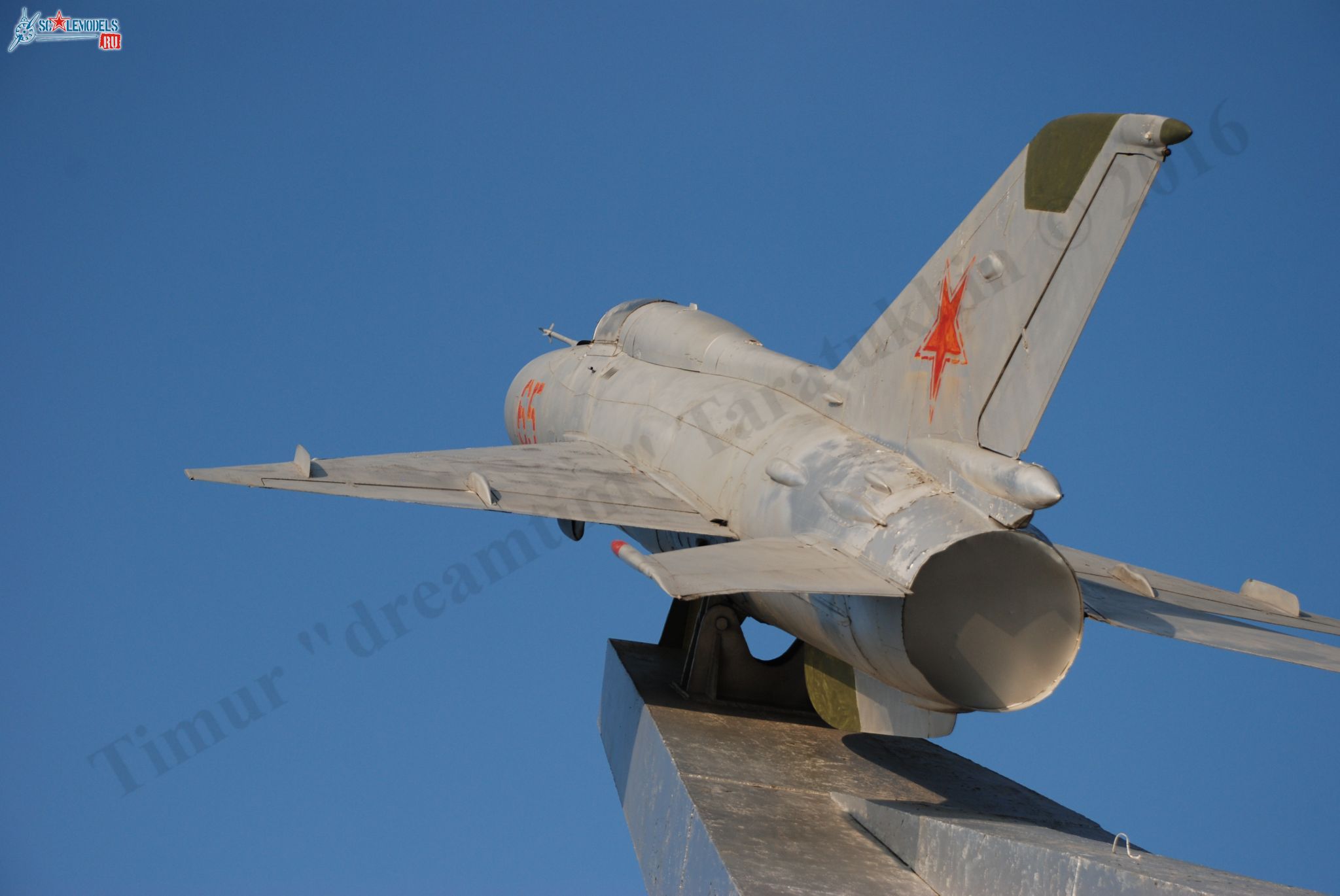 MiG-21PFM_Kuschevskaya_4.jpg