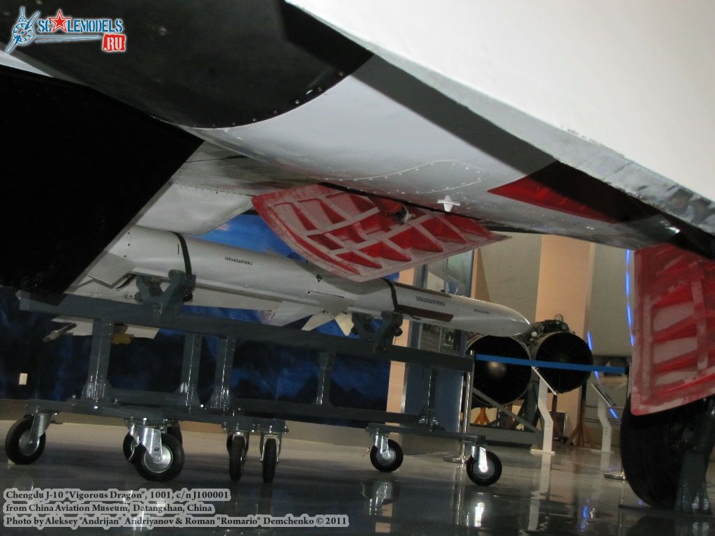 j-10_0028.jpg