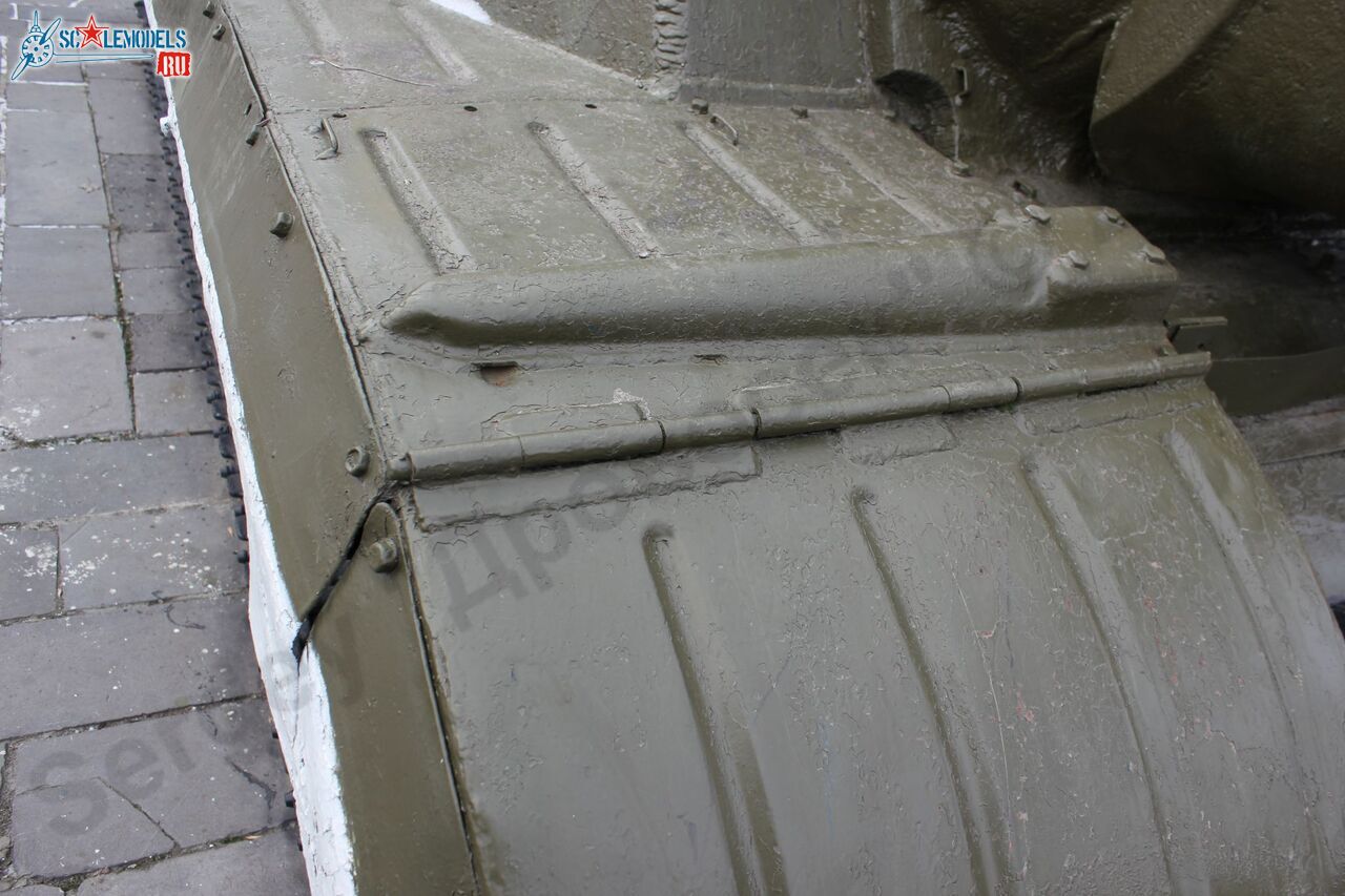ISU-152_Kurchatov_22.jpg