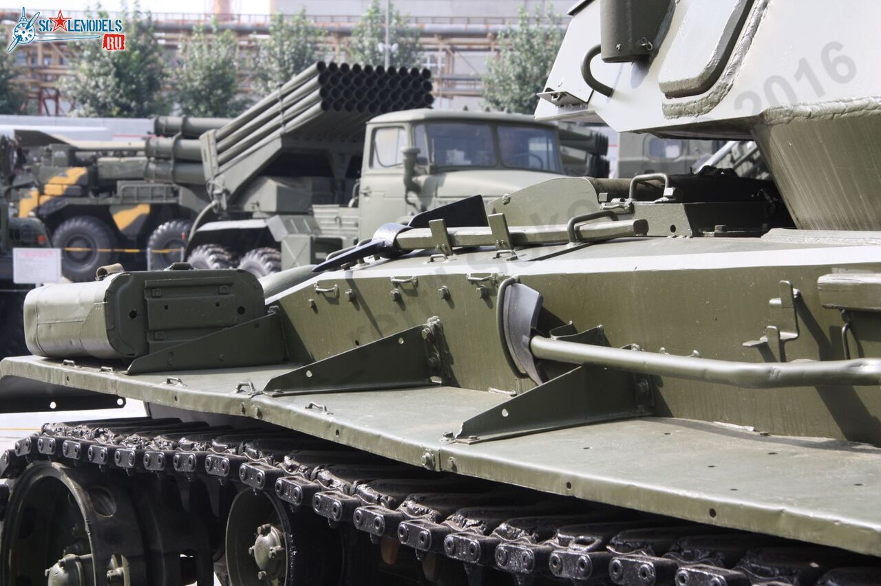 M24_Chaffee_10.jpg