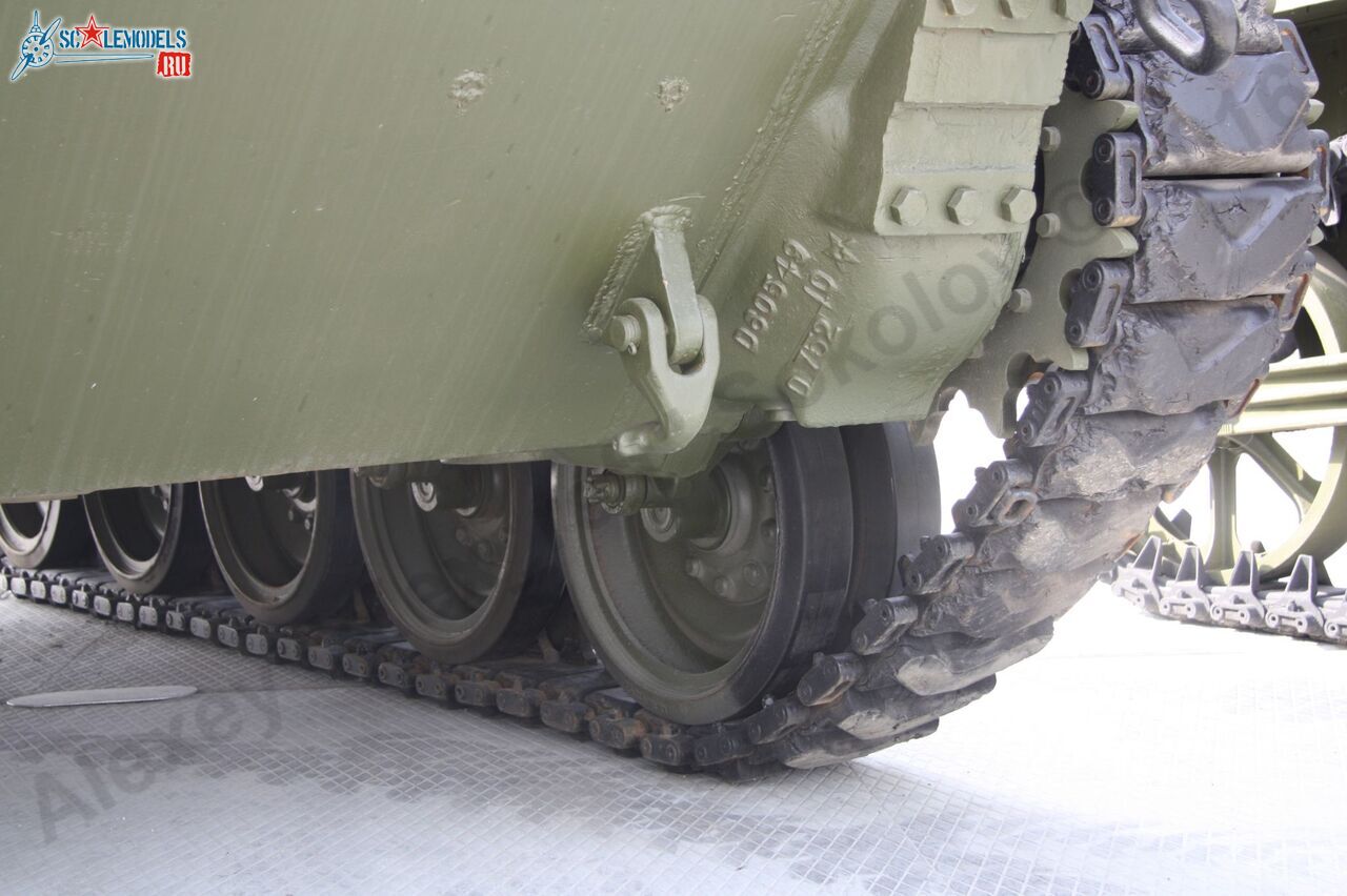 M24_Chaffee_5.jpg