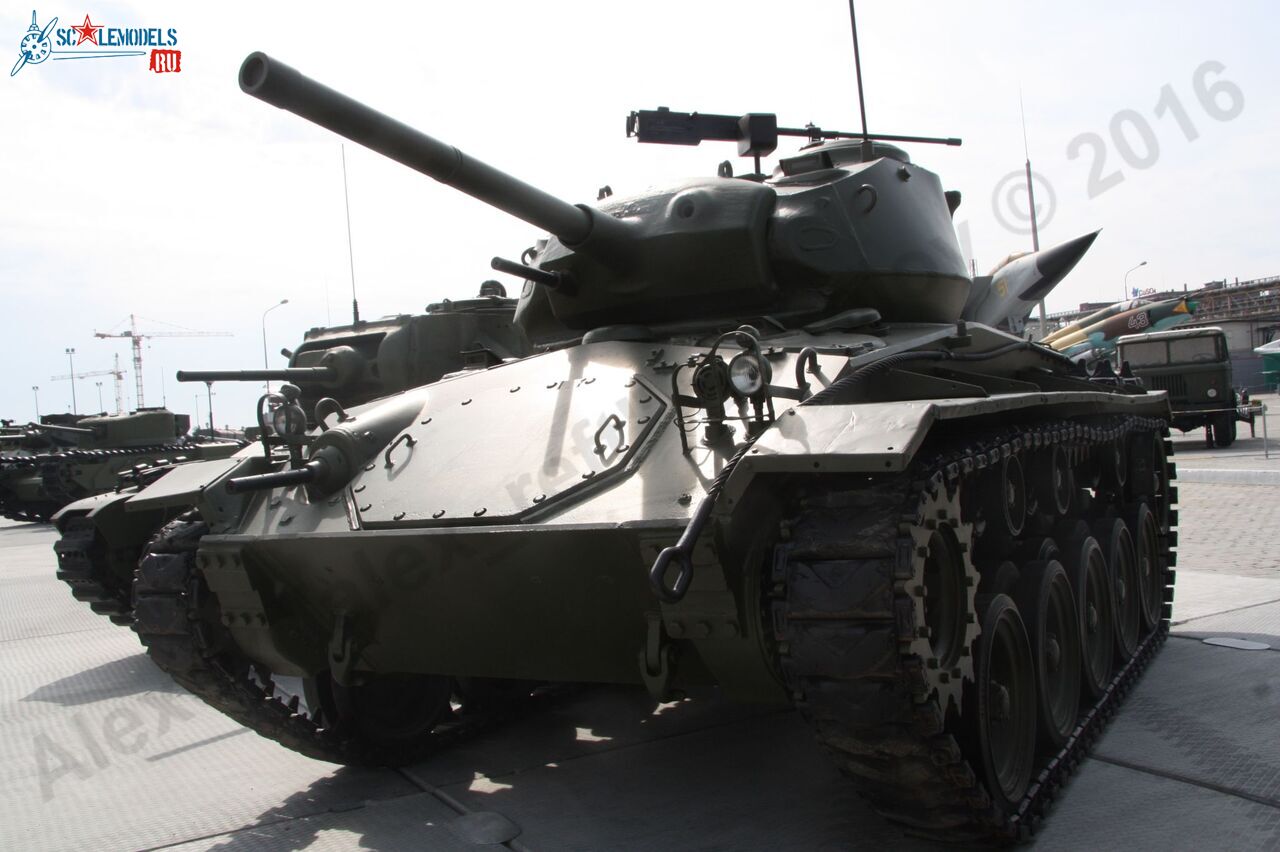 M24_Chaffee_9.jpg