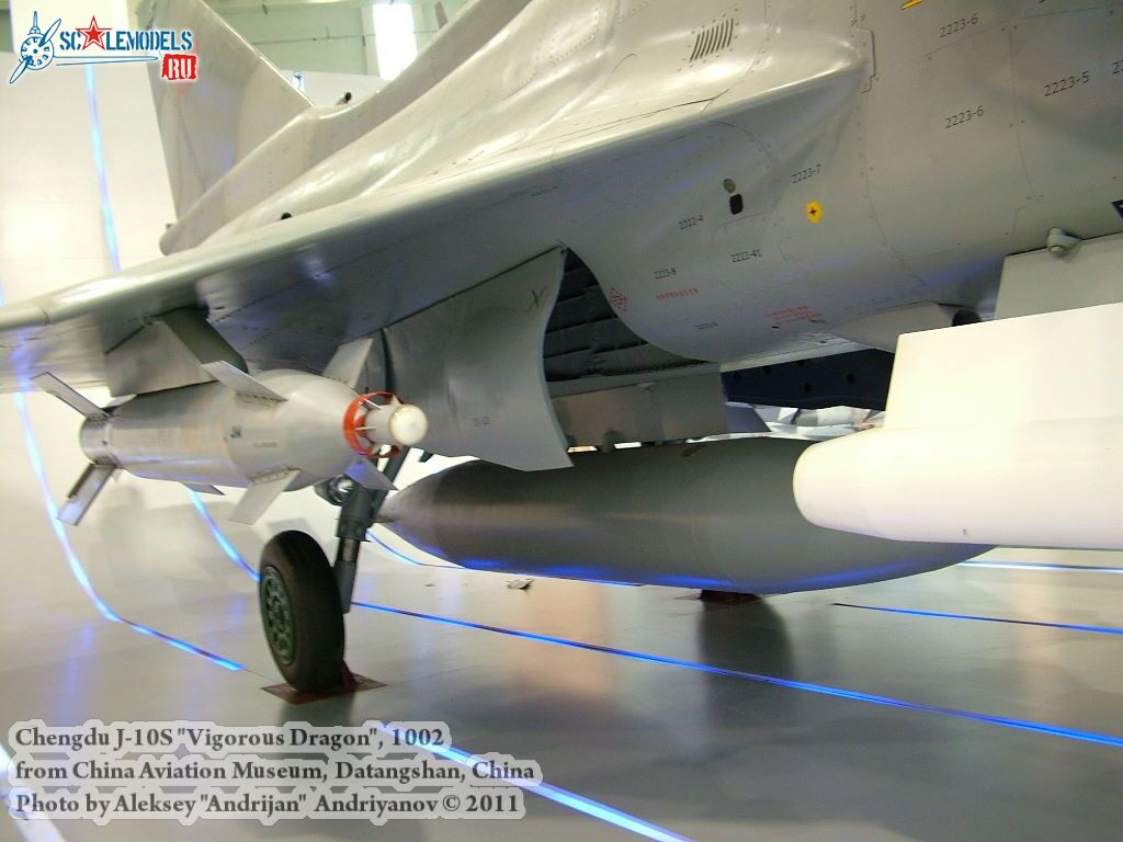 j-10s_0005.jpg