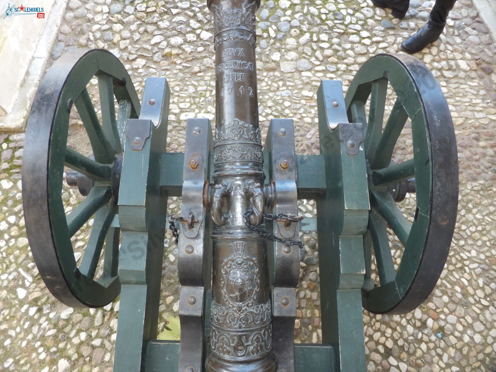 Old_gun_Arkhangelskoe_0004.jpg