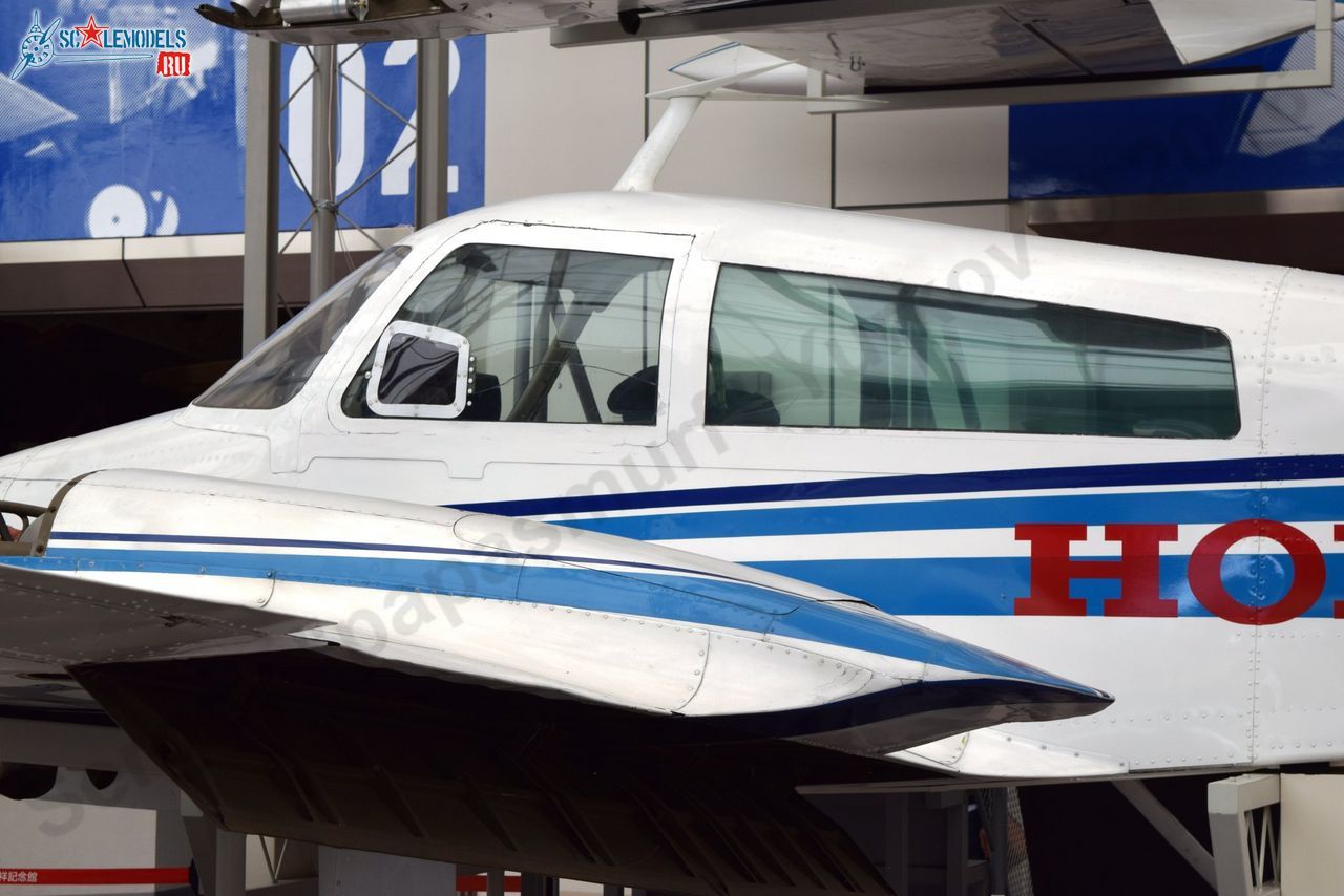 Cessna_310Q_17.jpg