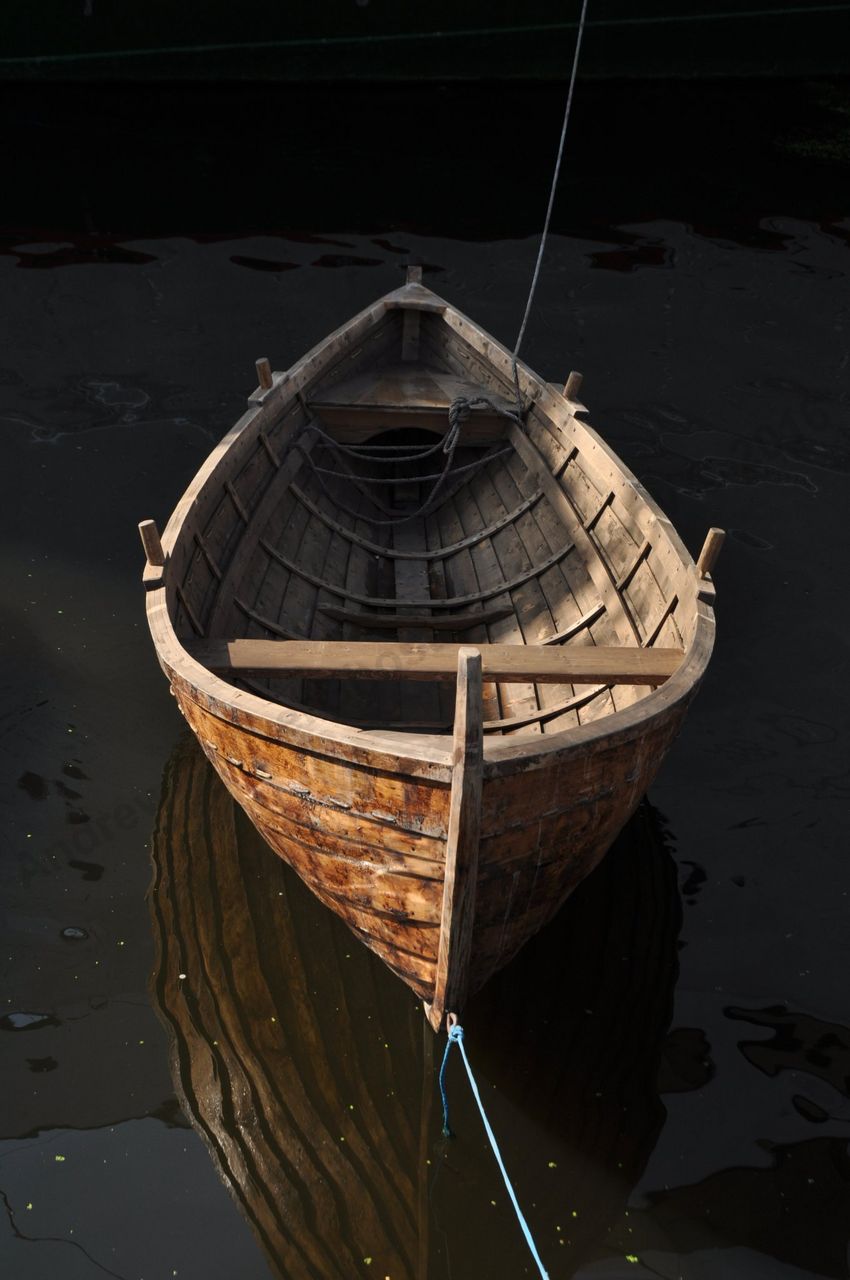 boat_2.jpg