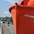 Closed_safety_boat_80.jpg