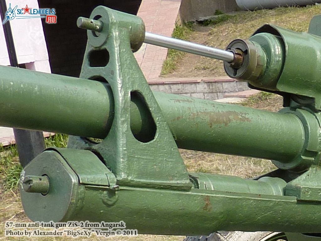ZiS-2_17.jpg