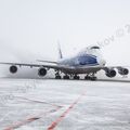 Boeing_747-400_VQ-BWW_1.jpg