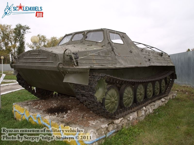 ryazan_museum_of_military_vehicles_0003.jpg