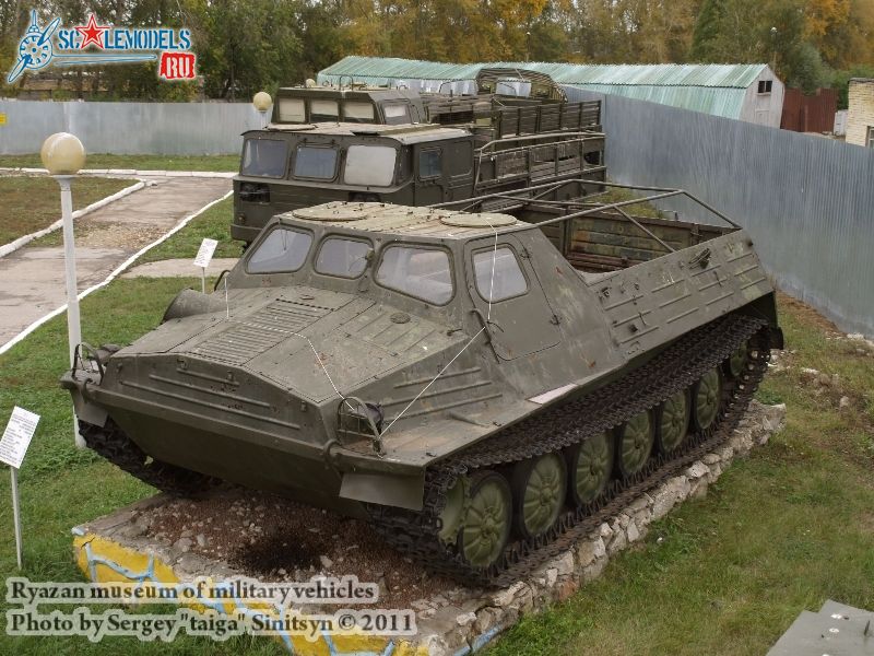 ryazan_museum_of_military_vehicles_0012.jpg