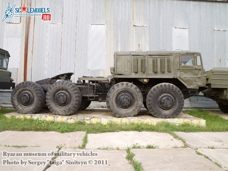 ryazan_museum_of_military_vehicles_0074.jpg