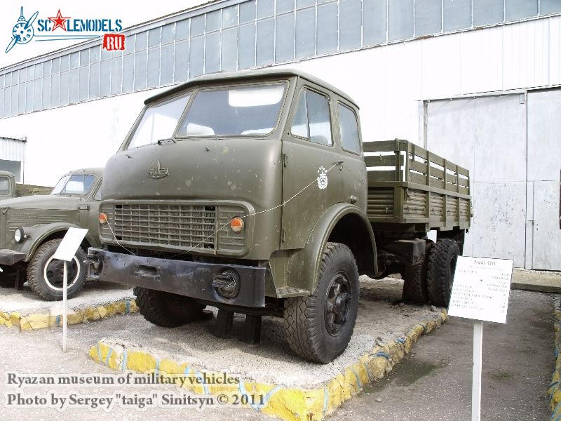 ryazan_museum_of_military_vehicles_0105.jpg