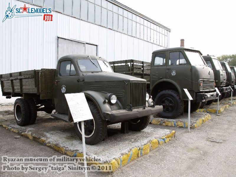 ryazan_museum_of_military_vehicles_0110.jpg