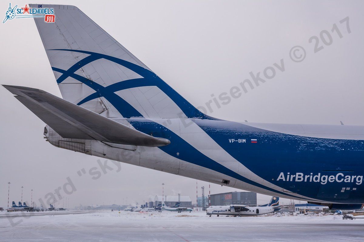 Boeing_747-400_VP-BIM_24.jpg