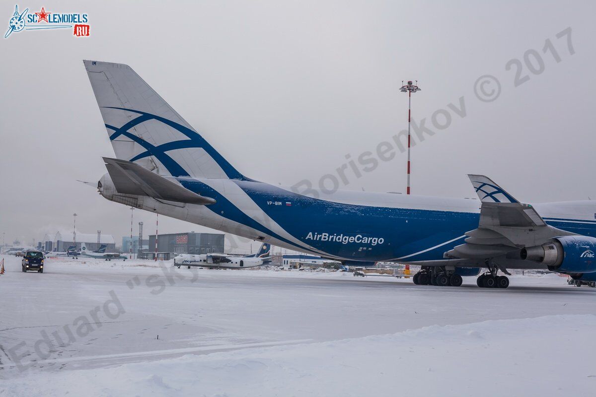 Boeing_747-400_VP-BIM_28.jpg