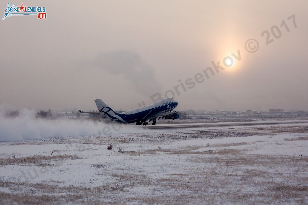 Boeing_747-400_VP-BIM_37.jpg