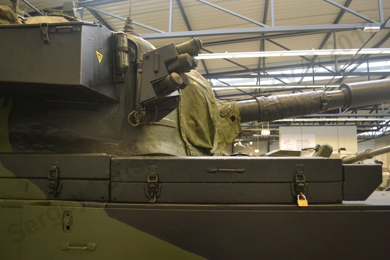 Centurion_Mk12_6.jpg