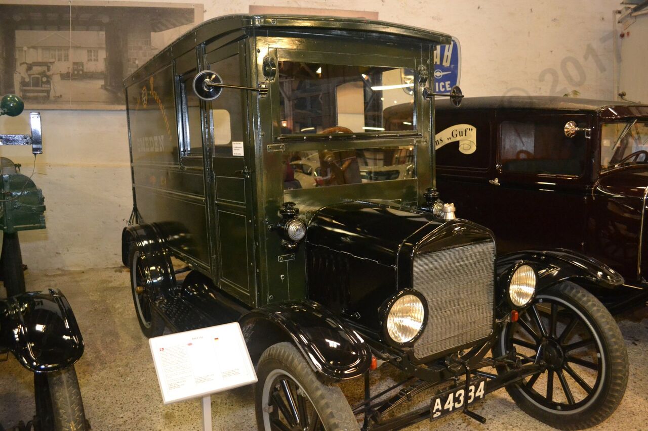 Egeskov_car_collection_20.jpg