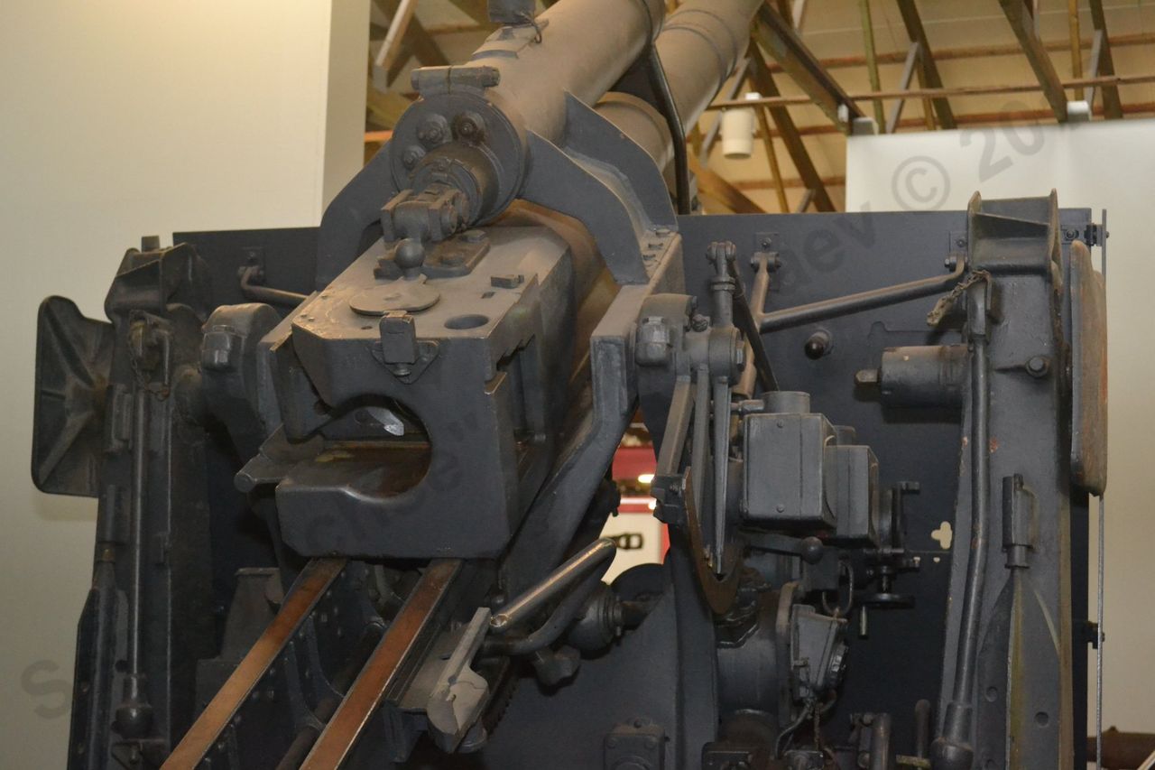 88-mm_Flak_37_L56_25.jpg